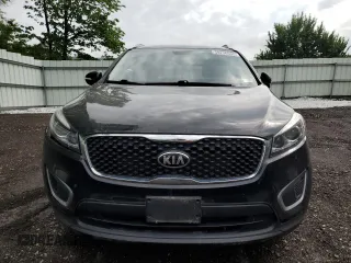 2017 Kia Sorento LX with VIN 5XYPGDA33HG237470, listed as a Copart auction lot 59236555 with 89,139 mi miles and Salvage title. Bid and sale history available at DreamBid. Image 5.