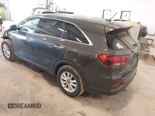 2019 Kia Sorento LX with VIN 5XYPGDA55KG556605, listed as a IAAI auction lot 42451151 with 83,171 mi miles and . Bid and sale history available at DreamBid. Image 3.