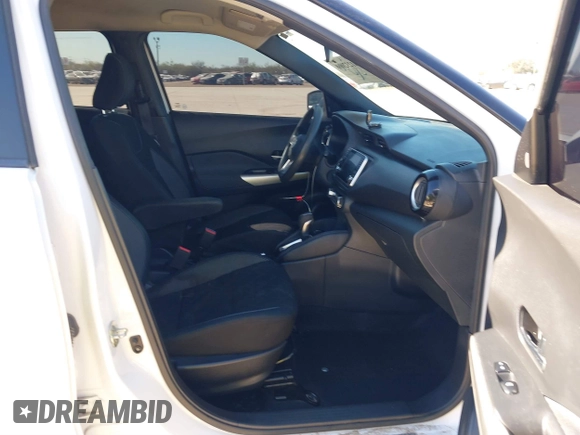 2019 Nissan Kicks S with VIN 3N1CP5CU3KL525065, listed as a IAAI auction lot 41232000 with 46,778 mi miles and . Bid and sale history available at carsss.com. Image 5.