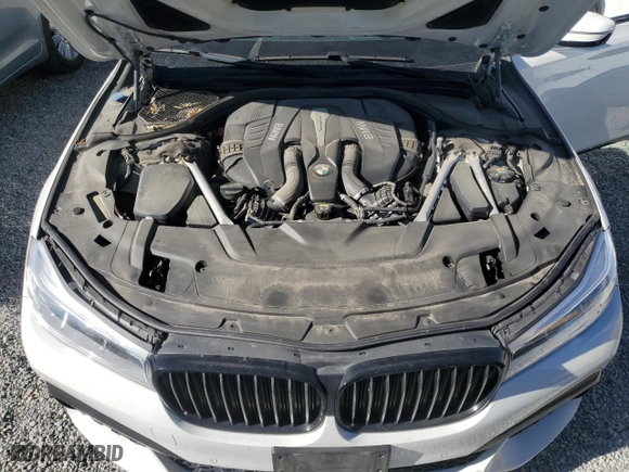 2019 BMW 7 Series 750i with VIN WBA7F0C53KGM25787, listed as a Copart auction lot 88172835 with 71,267 mi miles and Salvage Title. Bid and sale history available at carsss.com. Image 11.