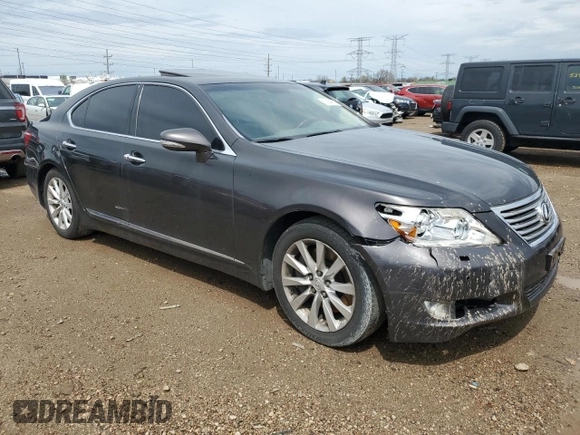 2010 Lexus LS 460 z VIN JTHCL5EF5A5005308, wystawiony jako Copart lot #53843895 z przebiegiem Nie podano mil oraz Szkoda całkowita • Salvage title. Historia ofert i sprzedaży dostępna na DreamBid. Obrazek 4.