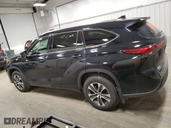 2021 Toyota Highlander XLE with VIN 5TDHZRBH0MS063991, listed as a Copart auction lot 52595065 with Not provided miles and Salvage title. Bid and sale history available at DreamBid. Image 2.