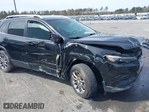 2019 Jeep Cherokee Latitude Plus z VIN 1C4PJMLB2KD355280, wystawiony jako IAAI lot #39367264 z przebiegiem 63 125 mil mil oraz . Historia ofert i sprzedaży dostępna na DreamBid. Obrazek 6.