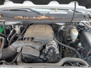 2010 GMC Sierra 1500 SLT z VIN 3GTRCWE00AG287606, wystawiony jako IAAI lot #41406243 z przebiegiem 218 866 mil mil oraz . Historia ofert i sprzedaży dostępna na DreamBid. Obrazek 10.