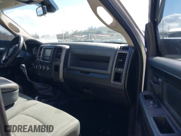 2015 Ram 2500 Tradesman with VIN 3C6UR5CL9FG511132, listed as a IAAI auction lot 41708395 with 156,833 mi miles and . Bid and sale history available at DreamBid. Image 5.