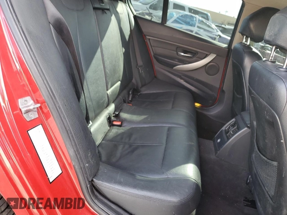 2013 BMW 3 Series 328i with VIN WBA3C1C56DF437583, listed as a Copart auction lot 48621045 with 92,882 mi miles and Salvage title. Bid and sale history available at DreamBid. Image 10.