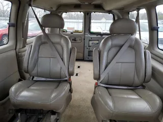 2002 GMC Savana z VIN 1GKFG65R821119268, wystawiony jako Copart lot #87106944 z przebiegiem 196 071 mil mil oraz Szkoda całkowita • Salvage title. Historia ofert i sprzedaży dostępna na DreamBid. Obrazek 10.