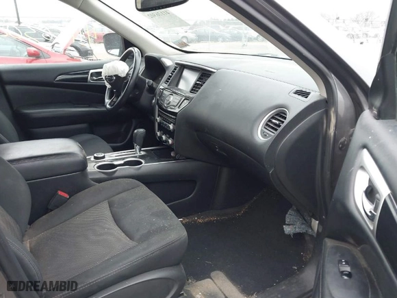 2019 Nissan Pathfinder S with VIN 5N1DR2MM6KC641697, listed as a IAAI auction lot 41126302 with 159528 miles. Bid and sale history available at carsss.com. Image 5.