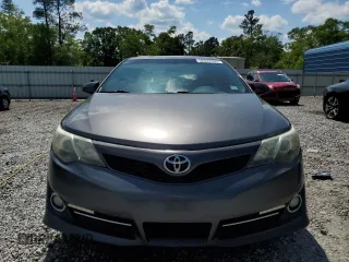 2013 Toyota Camry L with VIN 4T1BF1FK1DU723677, listed as a Copart auction lot 52032895 with 204,306 mi miles and Salvage Title. Bid and sale history available at carsss.com. Image 5.