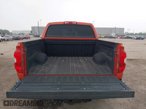 2016 Toyota Tundra 4WD Truck SR5 with VIN 5TFDW5F19GX550795, listed as a IAAI auction lot 41894023 with 174,637 mi miles. Bid and sale history available at carsss.com. Image 17.