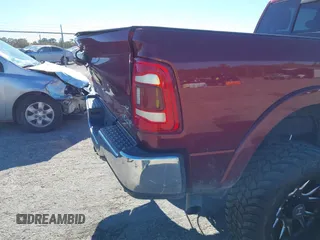 2019 Ram 2500 Laramie with VIN 3C6UR5FL1KG537617, listed as a IAAI auction lot 41076191 with 82,818 mi miles. Bid and sale history available at carsss.com. Image 15.