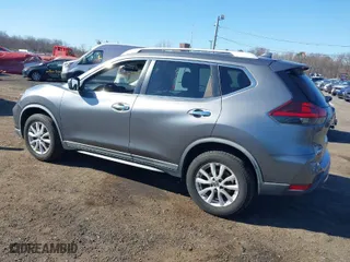 2018 Nissan Rogue SV with VIN KNMAT2MV5JP500550, listed as a IAAI auction lot 41705570 with 93,495 mi miles. Bid and sale history available at carsss.com. Image 3.