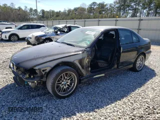 2003 BMW M5 z VIN WBSDE93463CF92363, wystawiony jako Copart lot #49098675 z przebiegiem 157 560 mil mil oraz Szkody całkowita. Historia ofert i sprzedaży dostępna na DreamBid. Obrazek 1.