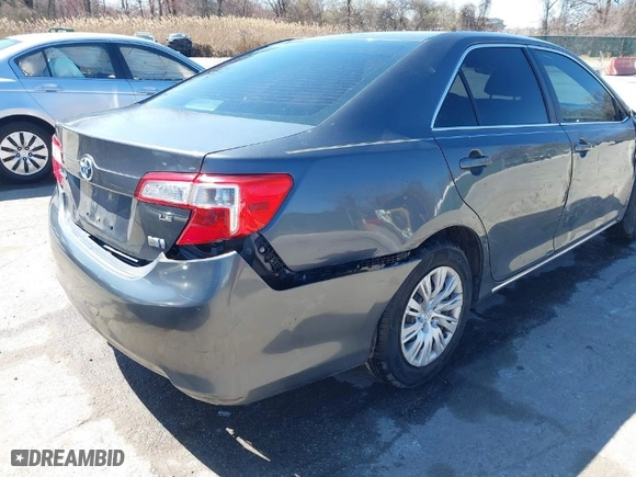 2012 Toyota Camry Hybrid XLE with VIN 4T1BD1FKXCU049890, listed as a IAAI auction lot 41834984 with 111,790 mi miles. Bid and sale history available at carsss.com. Image 20.