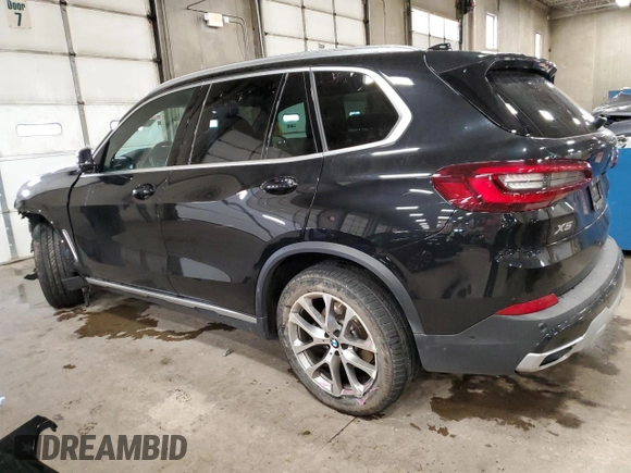2021 BMW X5 xDrive40i with VIN 5UXCR6C09M9D94196, listed as a Copart auction lot 71681202 with 32,023 mi miles. Bid and sale history available at carsss.com. Image 2.