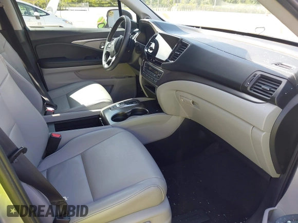 2022 Honda Pilot Special Edition with VIN 5FNYF5H25NB034822, listed as a IAAI auction lot 40341057 with 25,931 mi miles and . Bid and sale history available at DreamBid. Image 5.