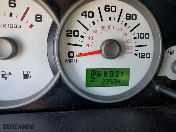2005 Ford Escape XLT with VIN 1FMYU03145KE00758, listed as a Copart auction lot 43831175 with 225,341 mi miles and Salvage Title. Bid and sale history available at carsss.com. Image 9.