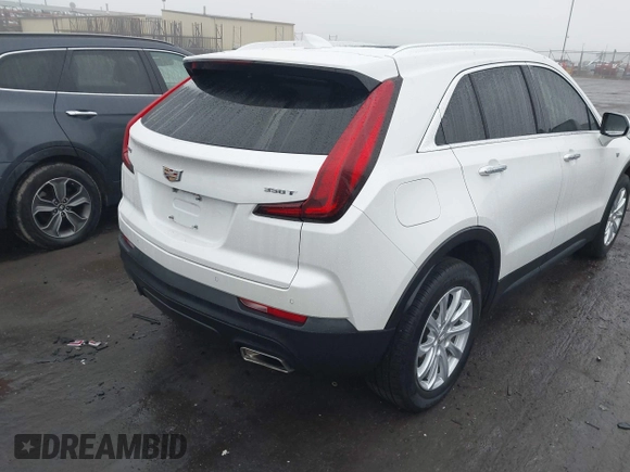 2022 Cadillac XT4 FWD Luxury with VIN 1GYAZAR45NF168088, listed as a IAAI auction lot 41479950 with 42,918 mi miles and . Bid and sale history available at DreamBid. Image 4.