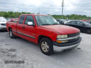 2001 Chevrolet Silverado 1500 LS with VIN 2GCEC19T511133164, listed as a IAAI auction lot 42040766 with 190,186 mi miles. Bid and sale history available at carsss.com. Image 1.