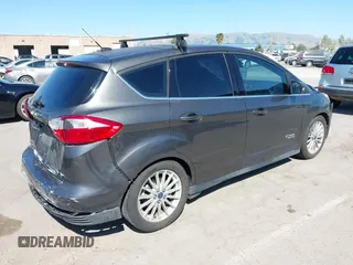2016 Ford C-Max SEL z VIN 1FADP5CU1GL112085, wystawiony jako IAAI lot #42239257 z przebiegiem 88 149 mil mil oraz . Historia ofert i sprzedaży dostępna na DreamBid. Obrazek 4.