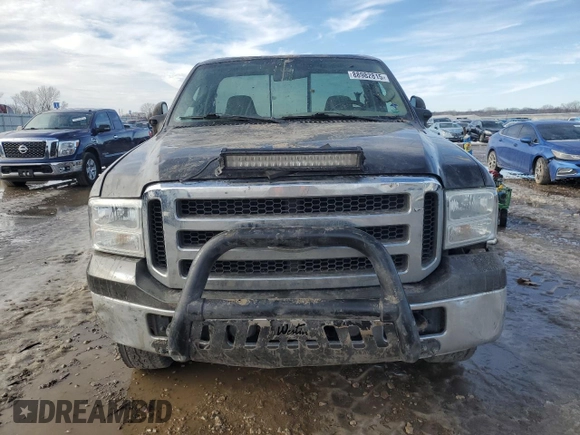2005 Ford F-250 XL with VIN 1FTNF21505EC75291, listed as a Copart auction lot 88982815 with Not Provided miles and Salvage Title. Bid and sale history available at DreamBid. Image 5.