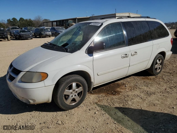 2006 Dodge Grand Caravan SXT with VIN 2D8GP44L76R848771, listed as a Copart auction lot 47485845 with 203,313 mi miles and Salvage Title. Bid and sale history available at carsss.com. Image 1.