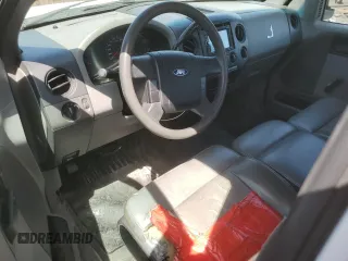 2005 Ford F-150 XL z VIN 1FTRF12W55KC02647, wystawiony jako Copart lot #54583905 z przebiegiem 219 769 mil mil oraz Szkoda całkowita • Salvage title. Historia ofert i sprzedaży dostępna na DreamBid. Obrazek 8.