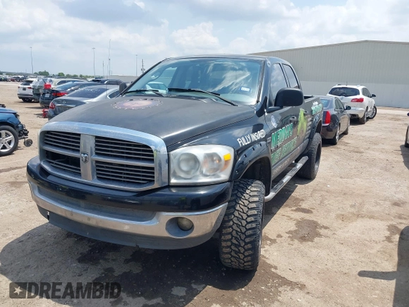 2007 Dodge Ram 1500 SLT with VIN 1D7HA18207S237507, listed as a IAAI auction lot 42081699 with Not Provided miles. Bid and sale history available at carsss.com. Image 2.