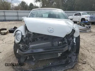 2019 Volkswagen Beetle S with VIN 3VWFD7AT4KM710239, listed as a Copart auction lot 44145315 with 0 mi miles and Salvage Title. Bid and sale history available at carsss.com. Image 5.