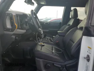 2021 Ford Bronco с VIN 1FMEE5DH4MLA88068, выставлен на аукционе Copart как лот 74888594 с пробегом Не указан миль и На запчасти • Non repairable. История ставок и продаж доступна на DreamBid. Изображение 7.