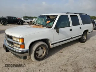 1996 Chevrolet Suburban with VIN 1GNEC16RXTJ391298, listed as a Copart auction lot 65437144 with 155,063 mi miles and Salvage Title. Bid and sale history available at carsss.com. Image 1.