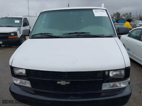 2004 Chevrolet Astro Cargo Van with VIN 1GCDM19X54B119765, listed as a IAAI auction lot 41777564 with 162,810 mi miles. Bid and sale history available at carsss.com. Image 12.