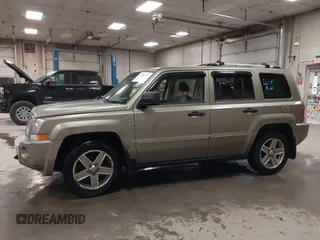 2007 Jeep Patriot Limited with VIN 1J8FF48W37D377328, listed as a IAAI auction lot 41356111 with 114,276 mi miles and . Bid and sale history available at DreamBid. Image 14.