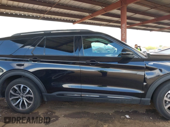 2022 Ford Explorer ST-Line z VIN 1FMSK7KH5NGA21032, wystawiony jako IAAI lot #42212415 z przebiegiem 49 034 mil mil oraz . Historia ofert i sprzedaży dostępna na DreamBid. Obrazek 13.