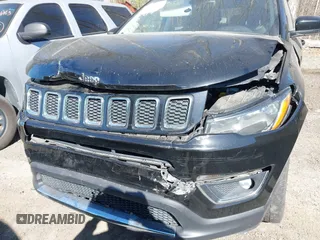 2018 Jeep Compass Limited with VIN 3C4NJDCB1JT397147, listed as a IAAI auction lot 41853649 with 122,672 mi miles. Bid and sale history available at carsss.com. Image 17.