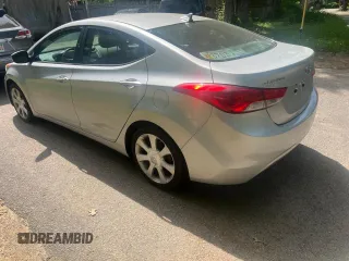 2013 Hyundai Elantra GLS с VIN KMHDH4AE2DU83581, выставлен на аукционе Copart как лот 59219095 с пробегом 154 778 миль миль и Чистый • Clean title. История ставок и продаж доступна на DreamBid. Изображение 3.