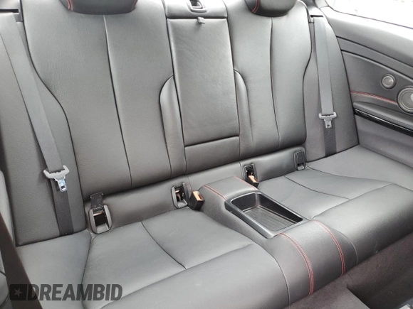 2016 BMW 4 Series 435i xDrive с VIN WBA3R5C5XGK374070, выставлен на аукционе Copart как лот 57111605 с пробегом 83 498 миль миль и Списание • Salvage title. История ставок и продаж доступна на DreamBid. Изображение 10.