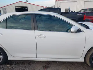 2013 Toyota Camry L with VIN 4T1BF1FK7DU702297, listed as a IAAI auction lot 41198744 with 178,973 mi miles. Bid and sale history available at carsss.com. Image 12.