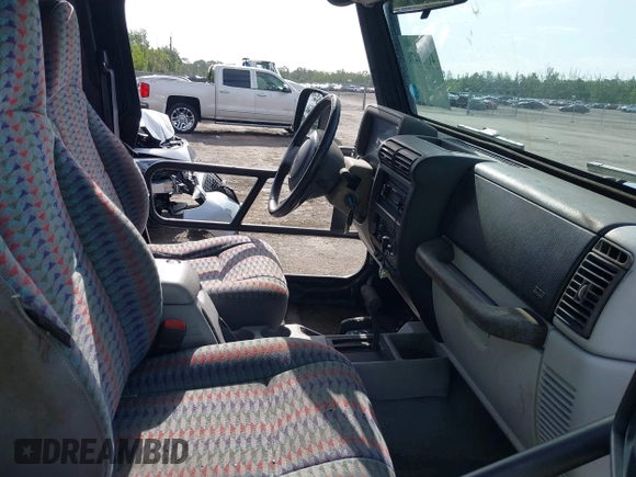 1997 Jeep Wrangler Sport with VIN 1J4FY19S5VP539283, listed as a IAAI auction lot 41996476 with 131,593 mi miles and . Bid and sale history available at DreamBid. Image 5.