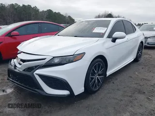 2021 Toyota Camry SE Nightshade with VIN 4T1T11AK7MU515295, listed as a IAAI auction lot 41440563 with 72,686 mi miles. Bid and sale history available at carsss.com. Image 2.