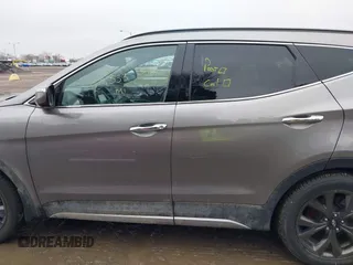 2018 Hyundai Santa Fe Ultimate с VIN 5NMZW4LA7JH102625, выставлен на аукционе IAAI как лот 41531813 с пробегом 65 533 миль миль и . История ставок и продаж доступна на DreamBid. Изображение 15.
