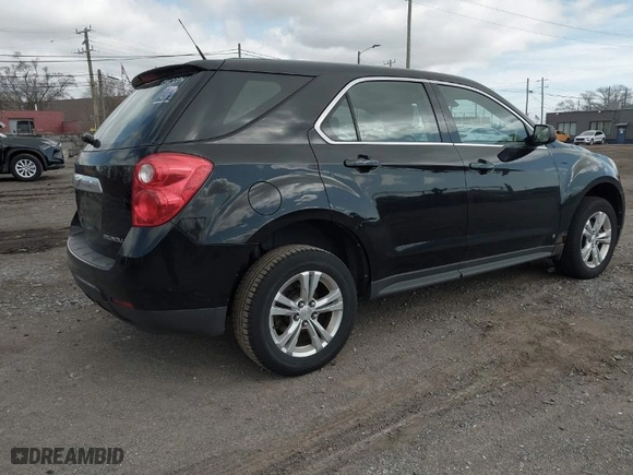 2010 Chevrolet Equinox LS with VIN 2CNALBEW0A6213359, listed as a IAAI auction lot 41932957 with 118,705 mi miles. Bid and sale history available at carsss.com. Image 4.