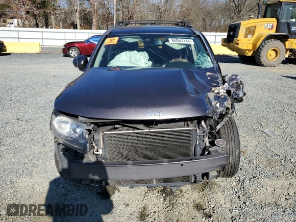 2016 Jeep Compass Latitude z VIN 1C4NJCEA8GD620068, wystawiony jako Copart lot #52725665 z przebiegiem Nie podano mil oraz Szkoda całkowita • Salvage title. Historia ofert i sprzedaży dostępna na DreamBid. Obrazek 5.