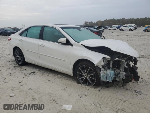 2015 Toyota Camry XLE with VIN 4T1BF1FK6FU923117, listed as a Copart auction lot 78400594 with 68,816 mi miles and Salvage Title. Bid and sale history available at carsss.com. Image 4.