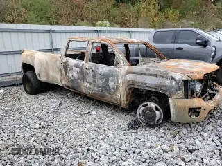 2015 GMC Sierra 3500HD Denali z VIN 1GT424E85FF133280, wystawiony jako Copart lot #79125844 z przebiegiem Nie podano mil oraz Nie do naprawy • Non repairable. Historia ofert i sprzedaży dostępna na DreamBid. Obrazek 10.
