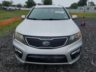 2011 Kia Sorento SX with VIN 5XYKW4A2XBG099857, listed as a Copart auction lot 56946015 with 195,457 mi miles and Salvage title. Bid and sale history available at DreamBid. Image 5.