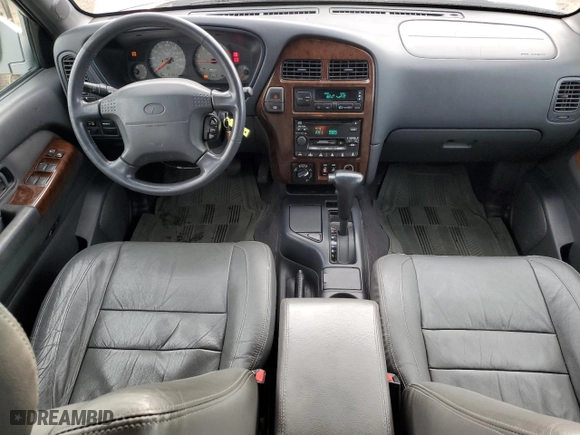 2000 Infiniti QX4 with VIN JNRAR07Y1YW083744, listed as a Copart auction lot 80333404 with 191863 miles and Clean Title. Bid and sale history available at carsss.com. Image 8.