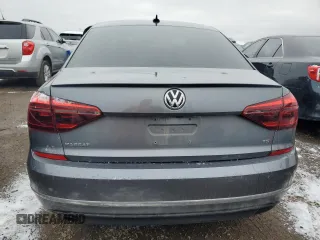 2018 Volkswagen Passat S z VIN 1VWAA7A33JC025071, wystawiony jako Copart lot #49442435 z przebiegiem 72 088 mil mil oraz Nie do naprawy • Non repairable. Historia ofert i sprzedaży dostępna na DreamBid. Obrazek 6.