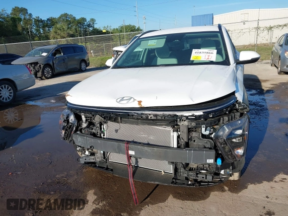 2025 Hyundai Kona SEL with VIN KM8HB3AB1SU215294, listed as a IAAI auction lot 41835866 with 484 mi miles. Bid and sale history available at carsss.com. Image 6.