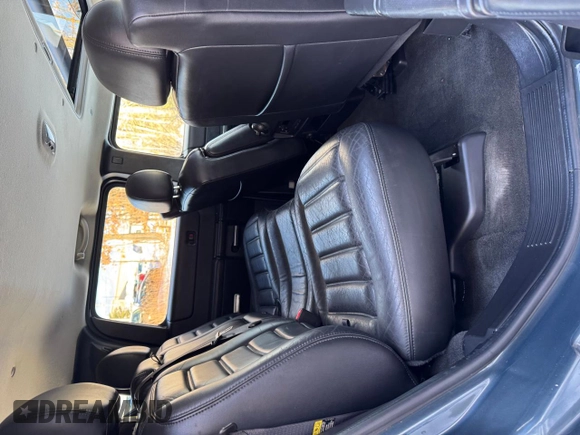2005 Hummer H2 SUV z VIN 5GRGN23U05H120706, wystawiony jako Copart lot #48441015 z przebiegiem 64 435 mil mil oraz Czysty tytuł • Clean title. Historia ofert i sprzedaży dostępna na DreamBid. Obrazek 6.